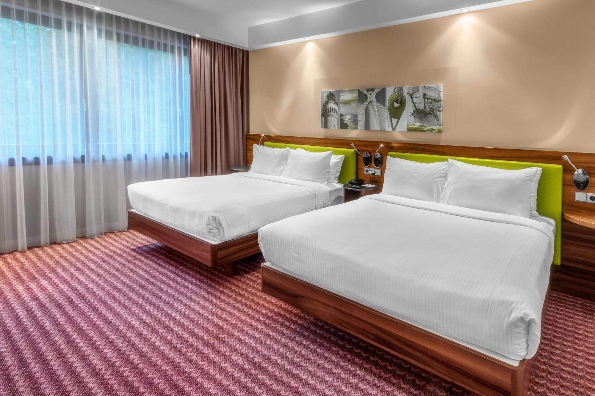 Hampton By Hilton Swinoujscie Hotel ภายนอก รูปภาพ